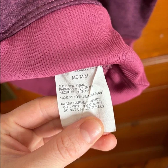 Under Armour medium sweatshirt hoodie top purple magenta long sleeve athletic - Picture 3 of 5